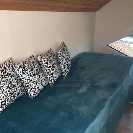 Triplex Spacieux Apartment *